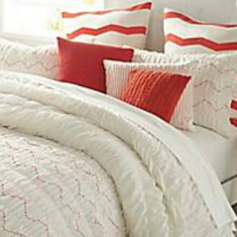 NWT DKNY Urban Sanctuary Comforter in Ivory/coral